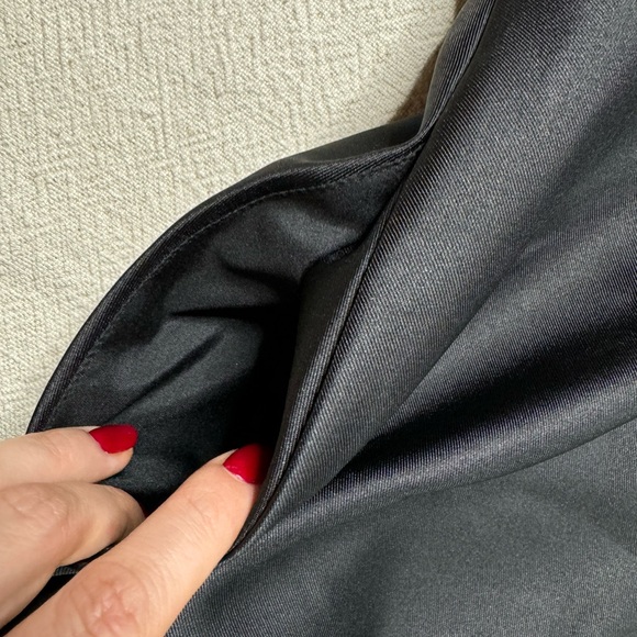 NEW Alfred Sung Black Satin Twill Vneck Pintuck Maxi Dress 6 - Picture 9 of 9